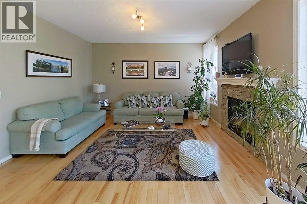 28 Cranarch Crescent Se, Calgary, Alberta  T3M 2J2 - Photo 8 - A2306433