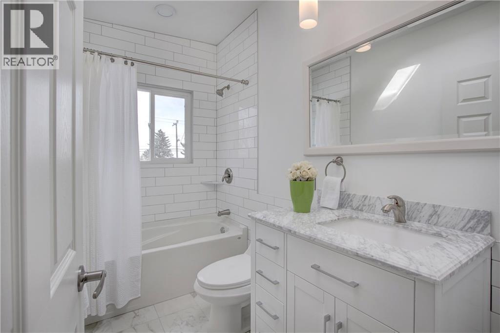 10212 7 Street Sw, Calgary, Alberta  T2W 0G3 - Photo 19 - A2291733