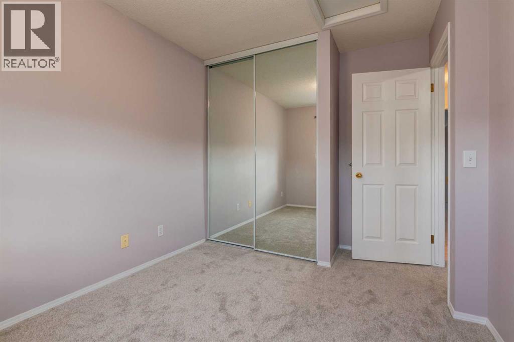 318 Hawkstone Manor Nw, Calgary, Alberta  T3G 3X2 - Photo 18 - A2303403