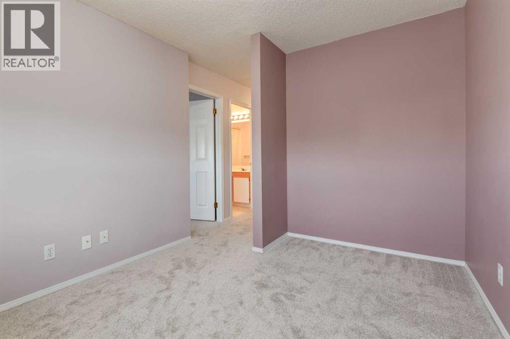 318 Hawkstone Manor Nw, Calgary, Alberta  T3G 3X2 - Photo 20 - A2303403