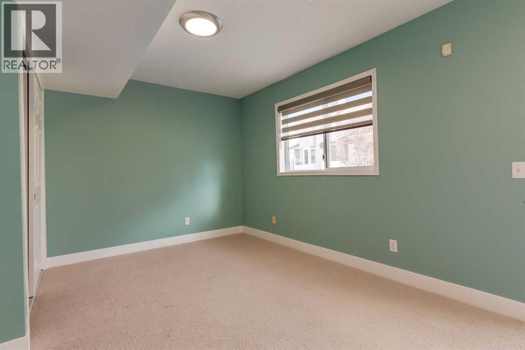 318 Hawkstone Manor Nw, Calgary, Alberta  T3G 3X2 - Photo 21 - A2303403
