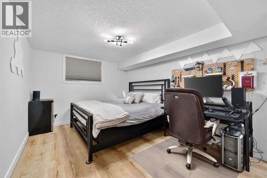 107 Pump Hill Place SW, Calgary, Alberta  T2V 4C6 - Photo 41 - A2305329