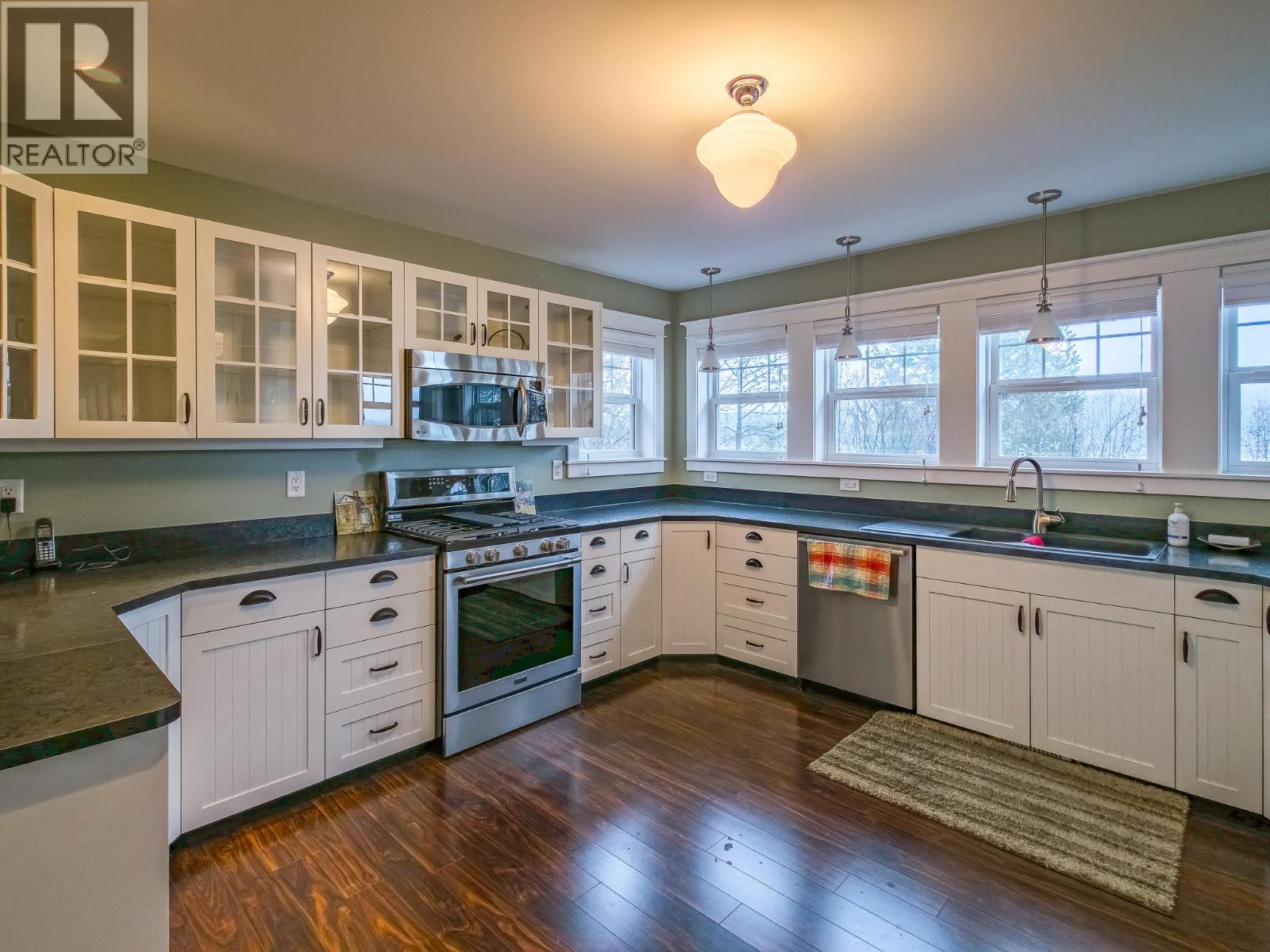 5916 Highway 3a Highway, Balfour, British Columbia  V2Y 1M2 - Photo 20 - 10385252