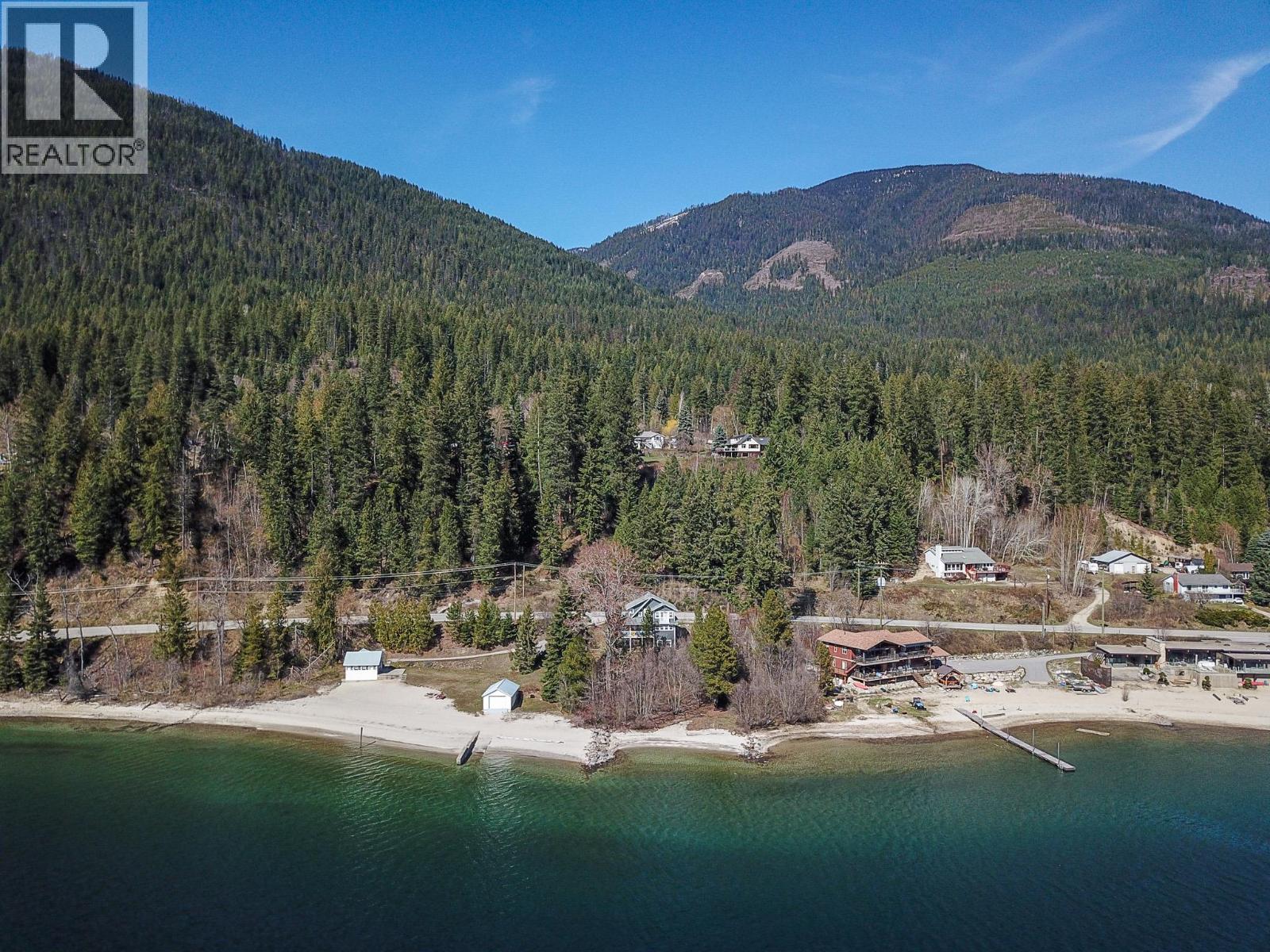 5916 Highway 3a Highway, Balfour, British Columbia  V2Y 1M2 - Photo 3 - 10385252