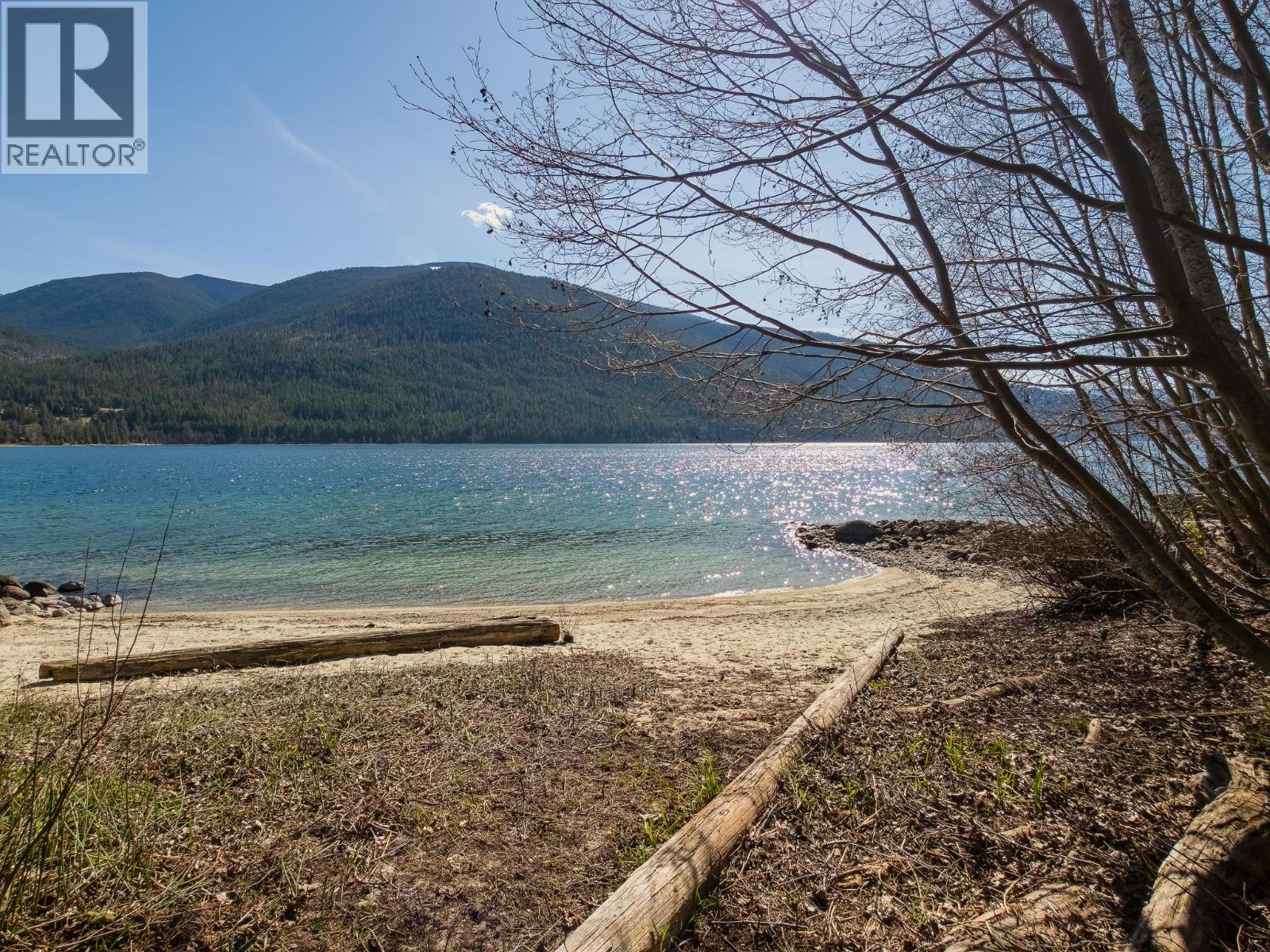 5916 Highway 3a Highway, Balfour, British Columbia  V2Y 1M2 - Photo 9 - 10385252