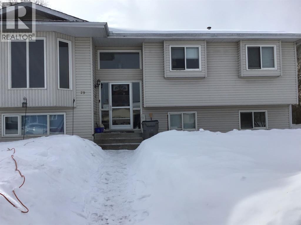 29 Lyons Crescent, Whitecourt, Alberta  T7S 1B9 - Photo 1 - A2289978