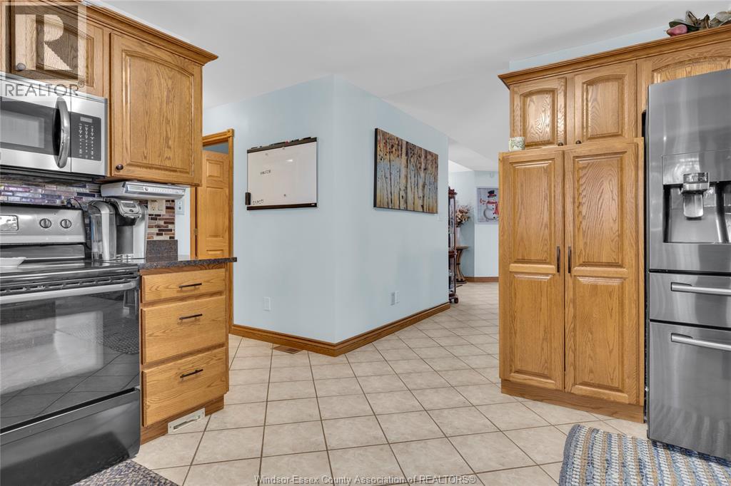 4160 Baseline, Windsor, Ontario  N9A 6T3 - Photo 9 - 26009702