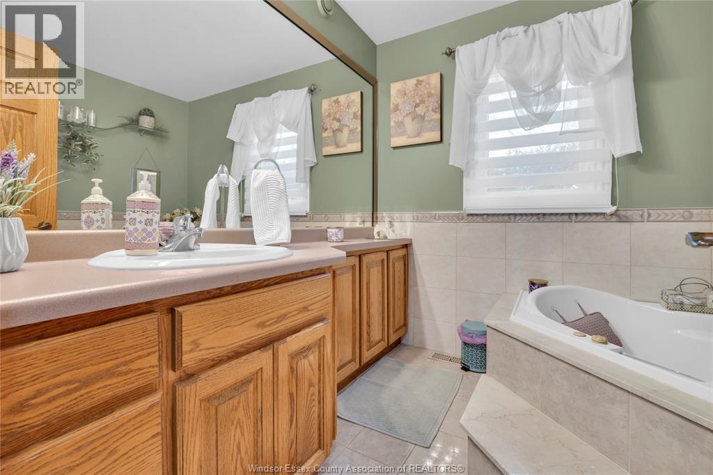 4160 Baseline, Windsor, Ontario  N9A 6T3 - Photo 20 - 26009702