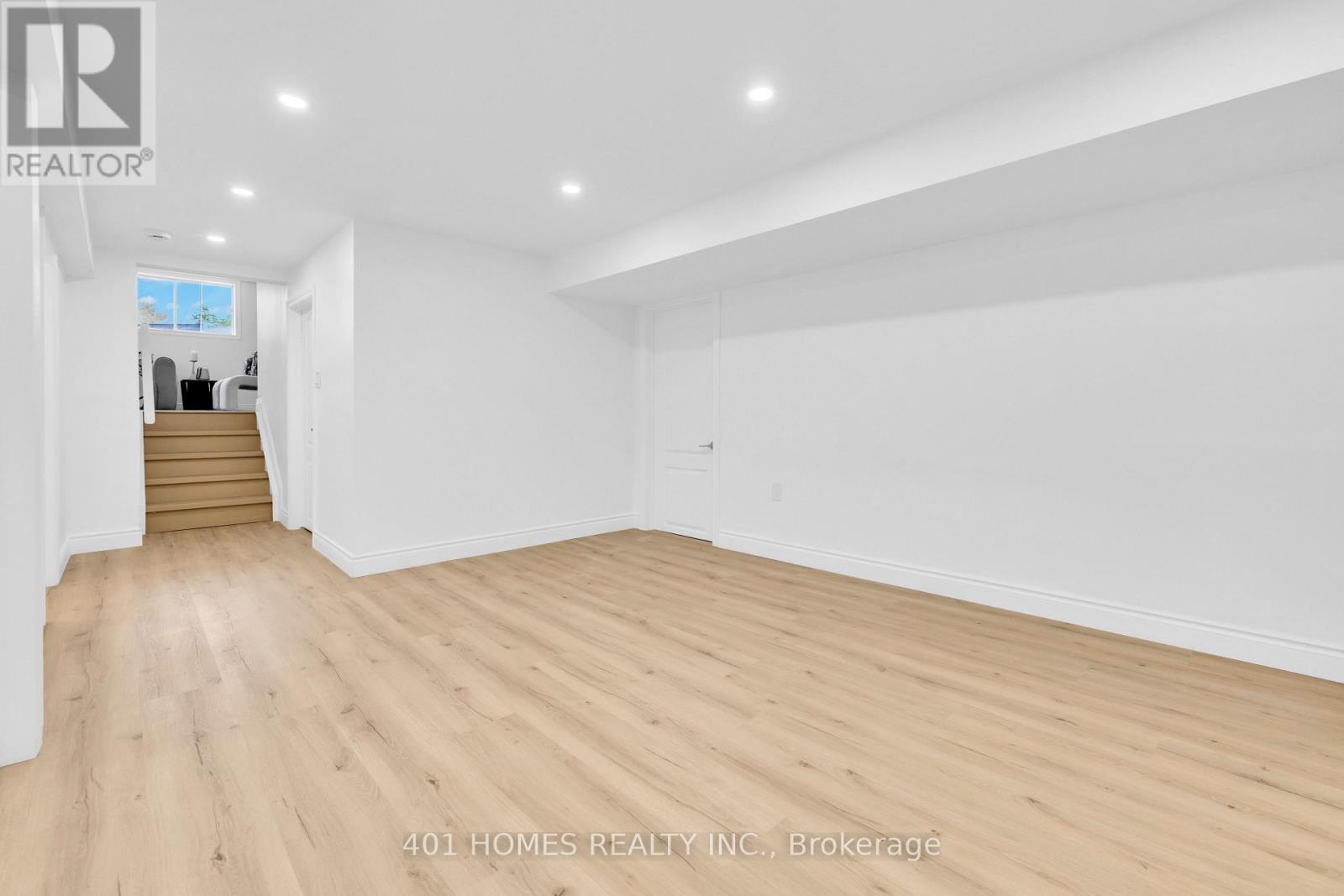 10540 Halstead Crescent N, Windsor, Ontario  N8R 2C4 - Photo 19 - X13065994