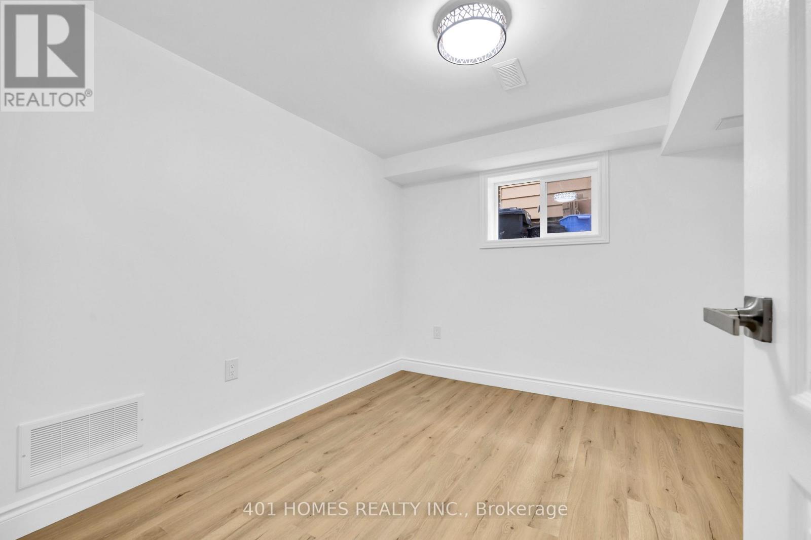10540 Halstead Crescent N, Windsor, Ontario  N8R 2C4 - Photo 21 - X13065994