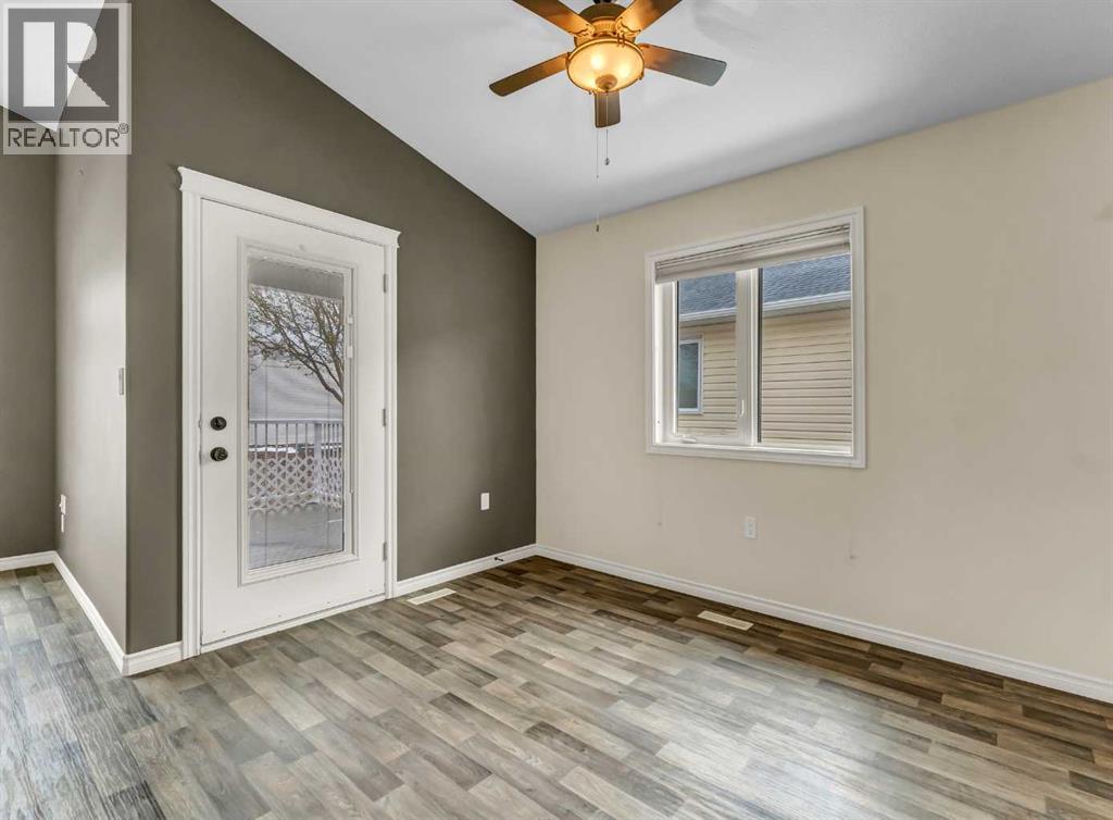 74 Chartwell Place Se, Medicine Hat, Alberta  T1B 0E4 - Photo 13 - A2305576