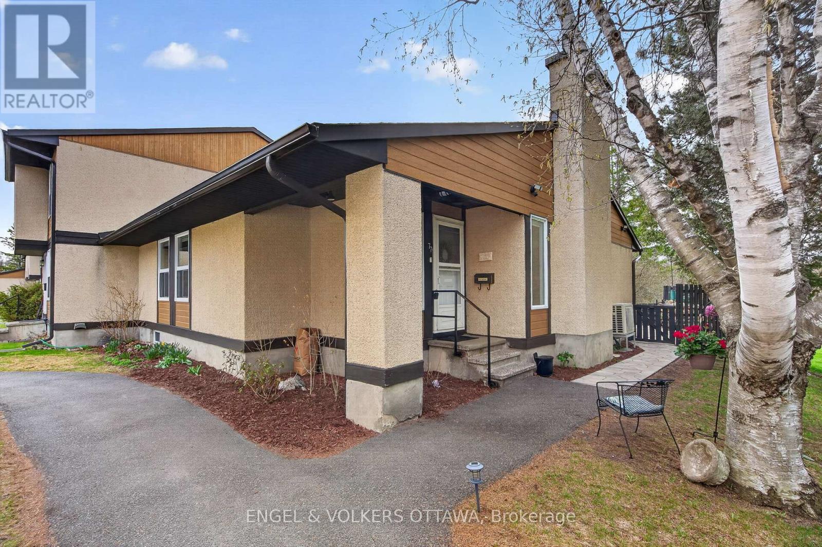 77 - 3344 UPLANDS DRIVE, Ottawa, Ontario