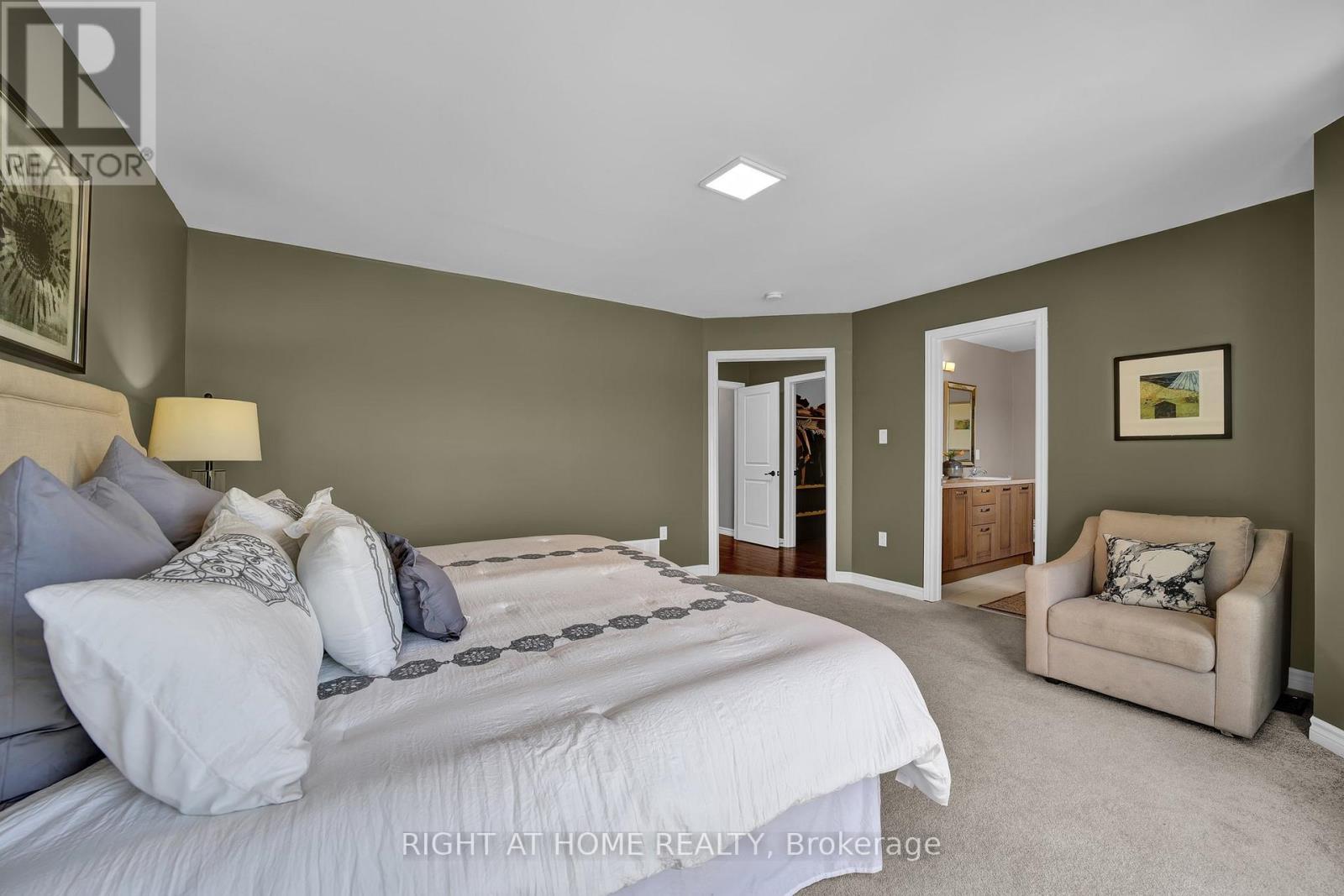 40 Ridge Gate Crescent, East Gwillimbury, Ontario  L0G 1M0 - Photo 30 - N12810312