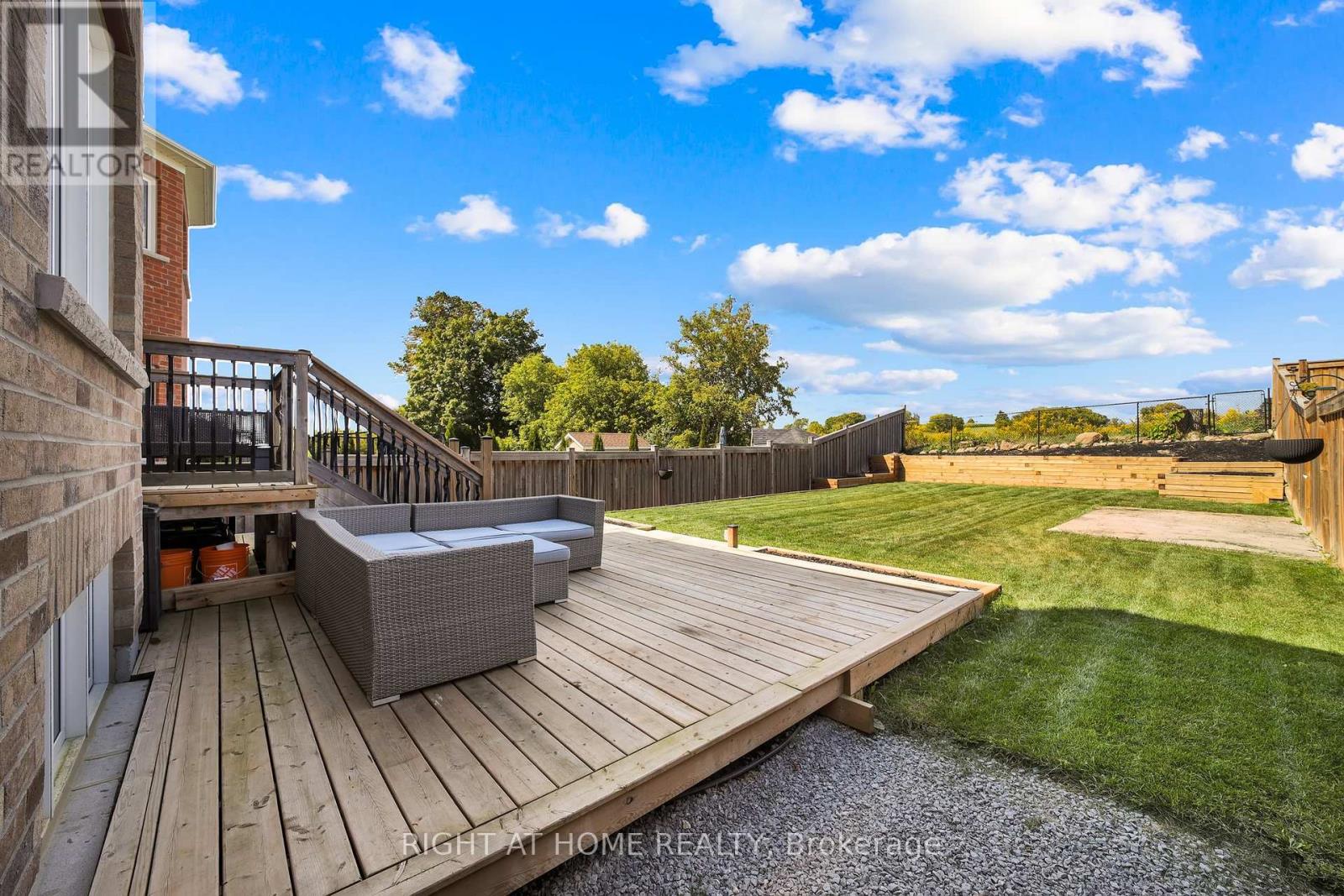 40 Ridge Gate Crescent, East Gwillimbury, Ontario  L0G 1M0 - Photo 36 - N12810312