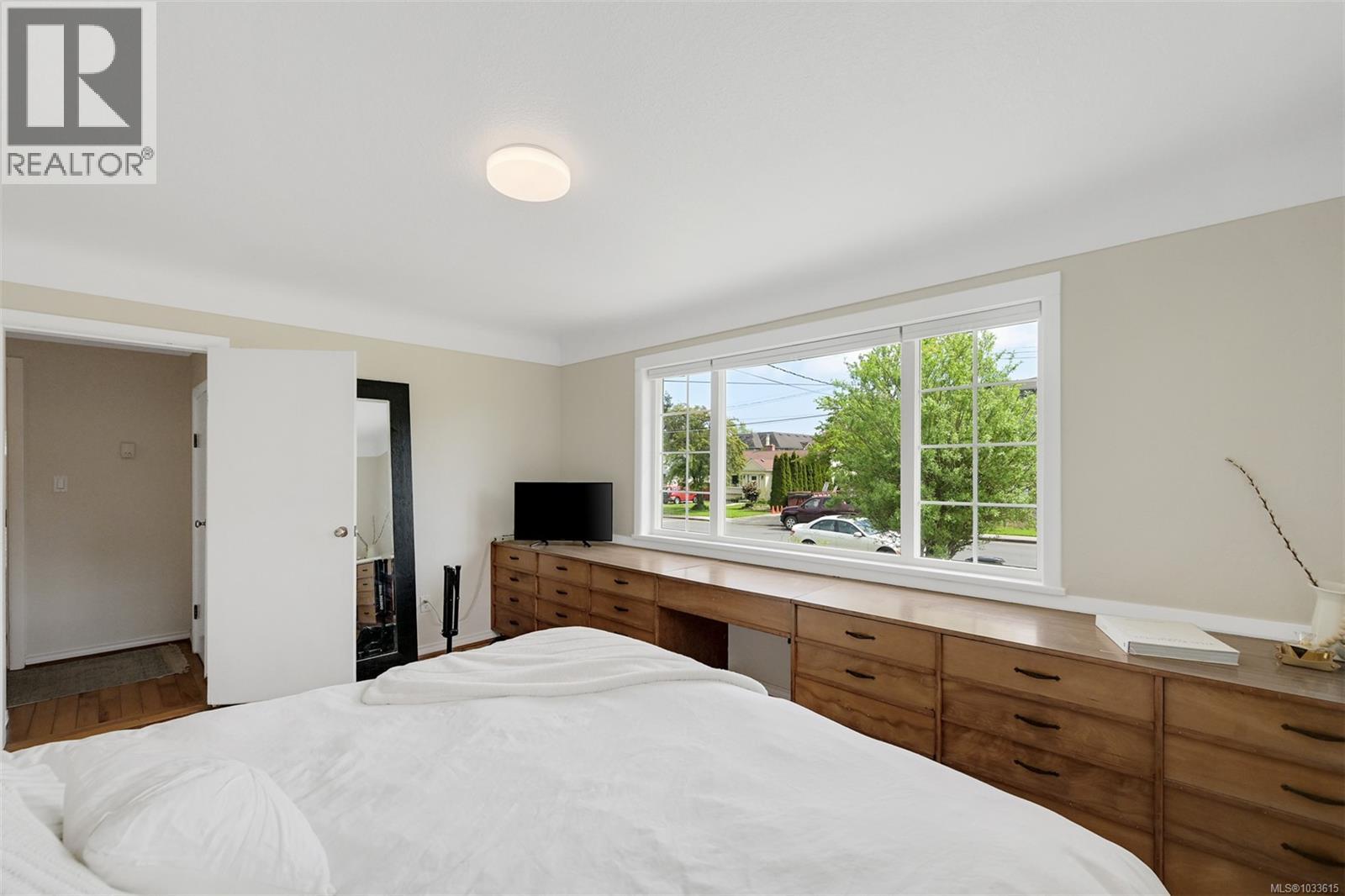 1452 Westall Ave, Victoria, British Columbia  V8T 2G5 - Photo 15 - 1033615