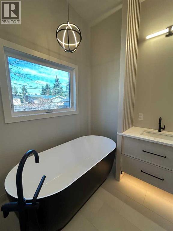 5616 Lodge Crescent Sw, Calgary, Alberta  T3E 5Y7 - Photo 35 - A2270927