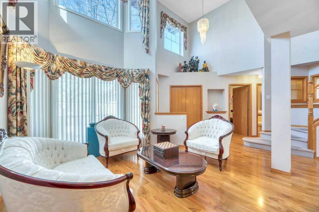 52 Country Hills Green NW, Calgary, Alberta