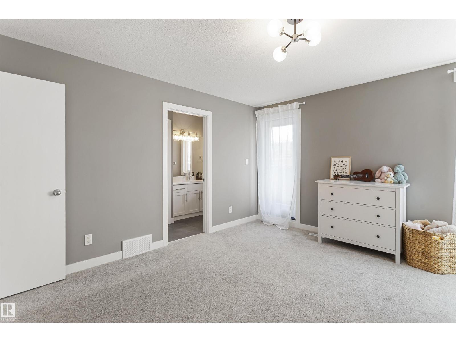 8103a 95a St Nw, Edmonton, Alberta  T6C 3Y1 - Photo 47 - E4485031