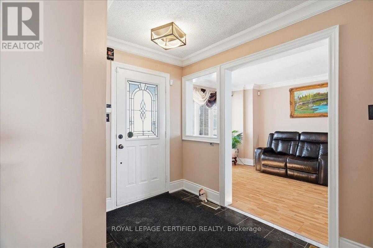 154 Country Lane, Barrie, Ontario  L4N 0N1 - Photo 7 - S12743012