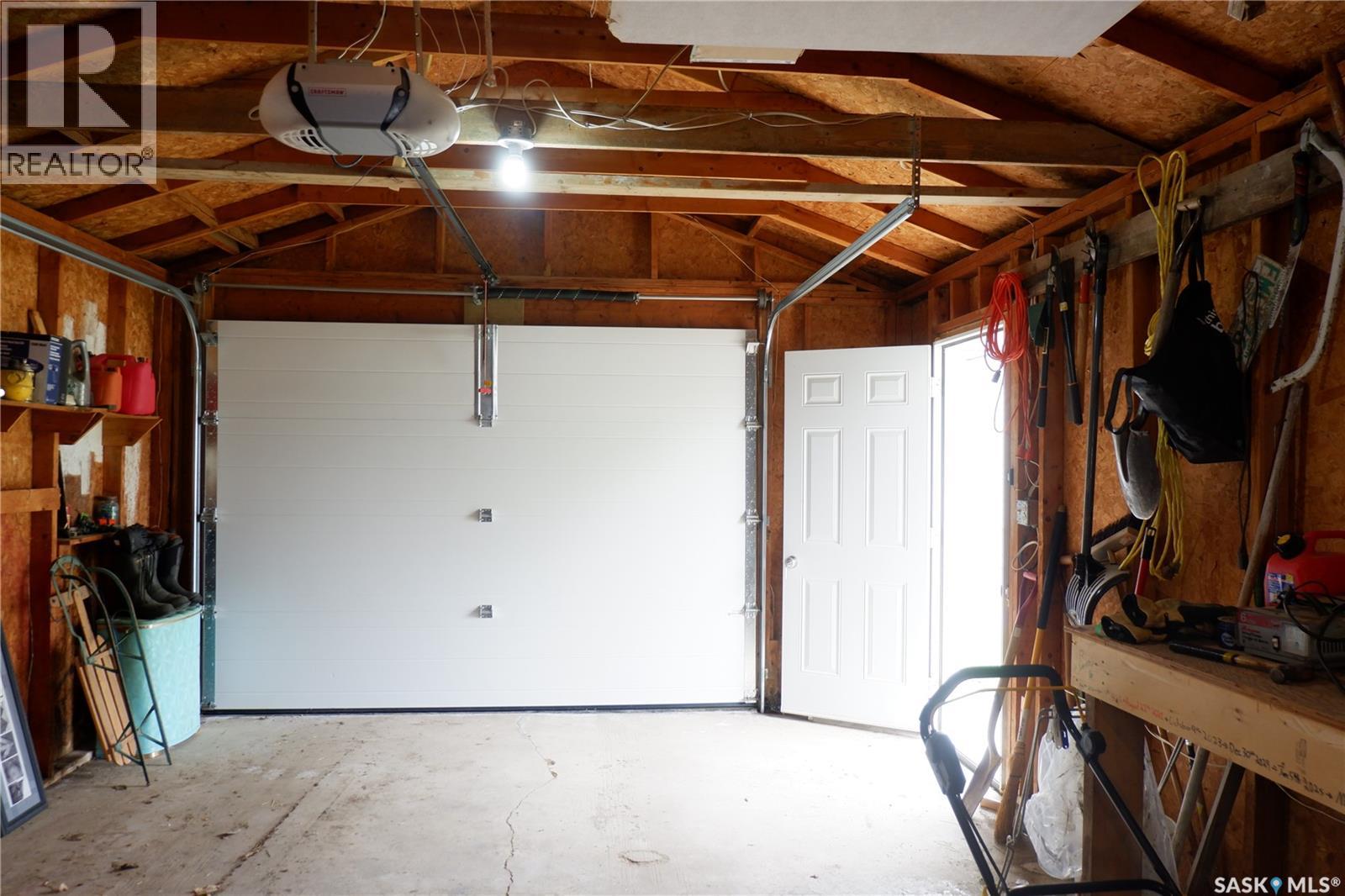 116 Empire Place, Assiniboia, Saskatchewan  S0H 0B0 - Photo 28 - SK034519