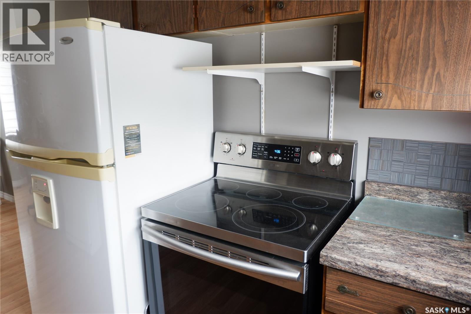 116 Empire Place, Assiniboia, Saskatchewan  S0H 0B0 - Photo 7 - SK034519