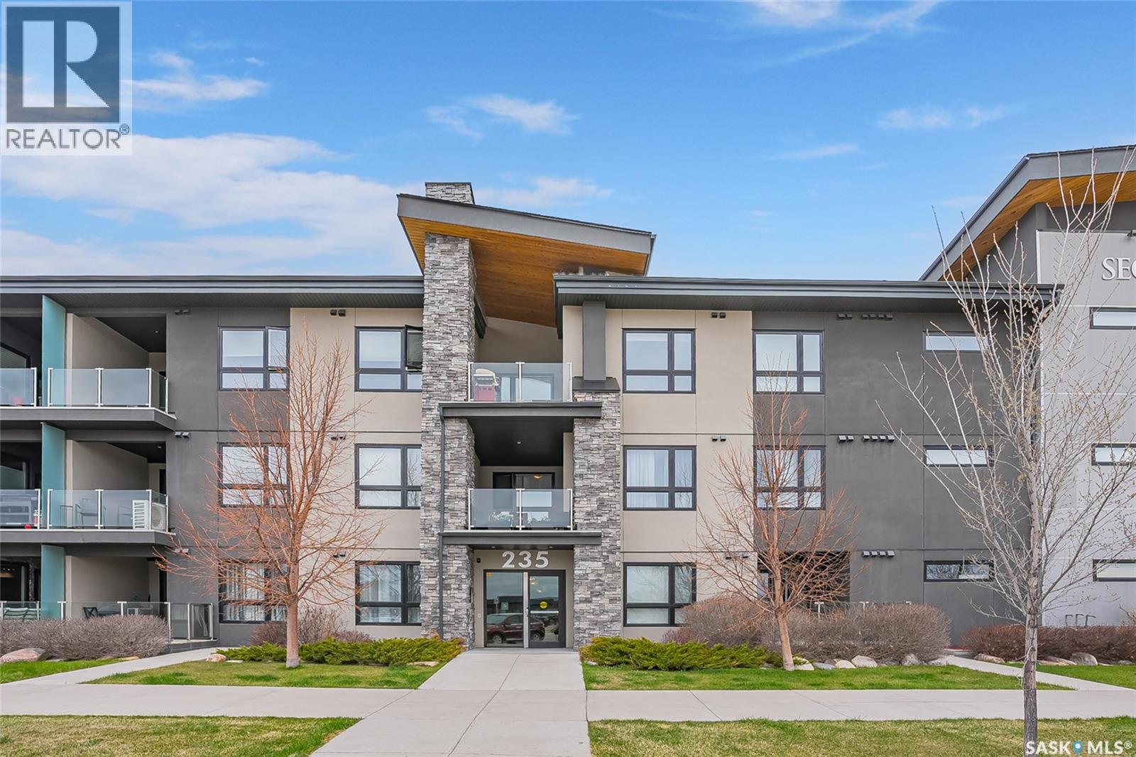 218 223 Evergreen SQUARE, Saskatoon, Saskatchewan