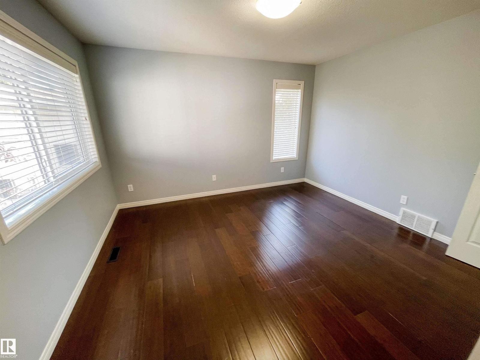 5806 118 AV NW NW, edmonton, Alberta