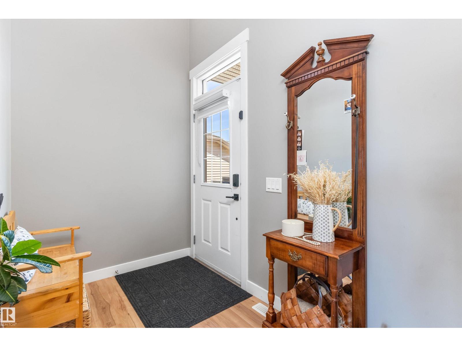 8355 Ellis Cr Nw, Edmonton, Alberta  T6M 0P7 - Photo 4 - E4485036