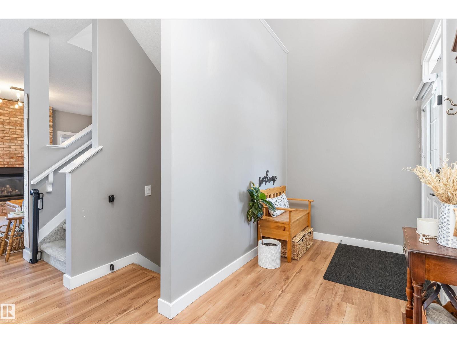 8355 Ellis Cr Nw, Edmonton, Alberta  T6M 0P7 - Photo 5 - E4485036