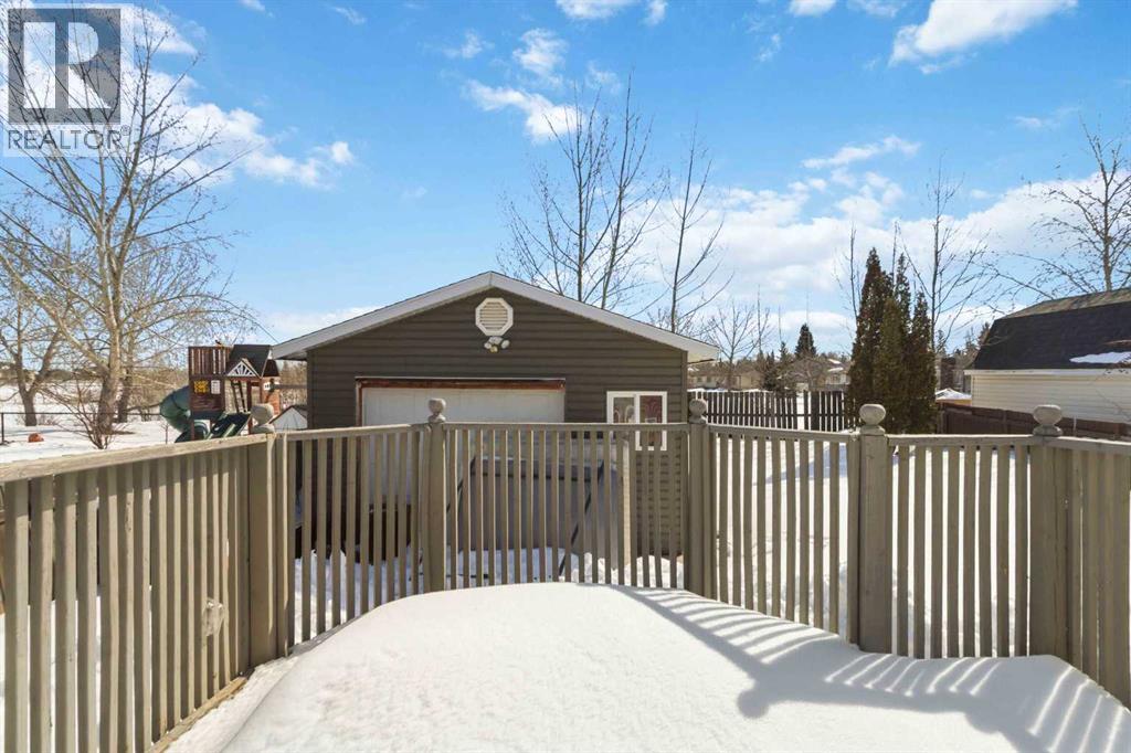 125 Brooks Place, Fort Mcmurray, Alberta  T9K 2E8 - Photo 33 - A2305915