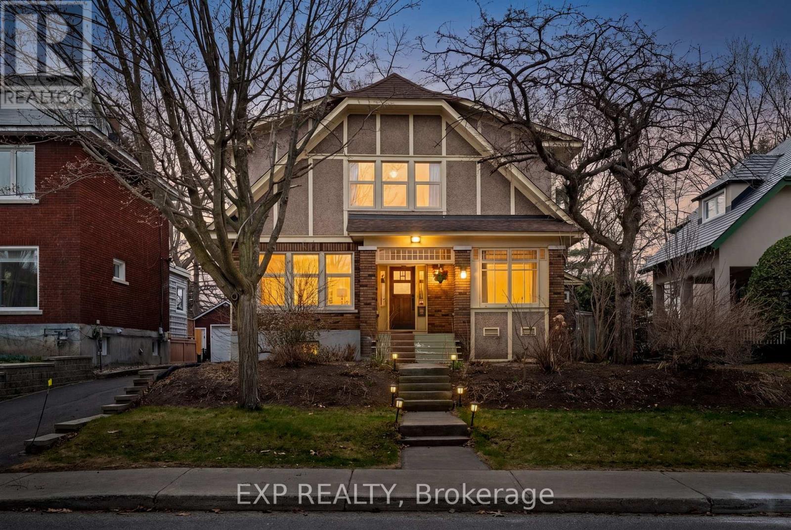10 LAKESIDE AVENUE, Ottawa, Ontario