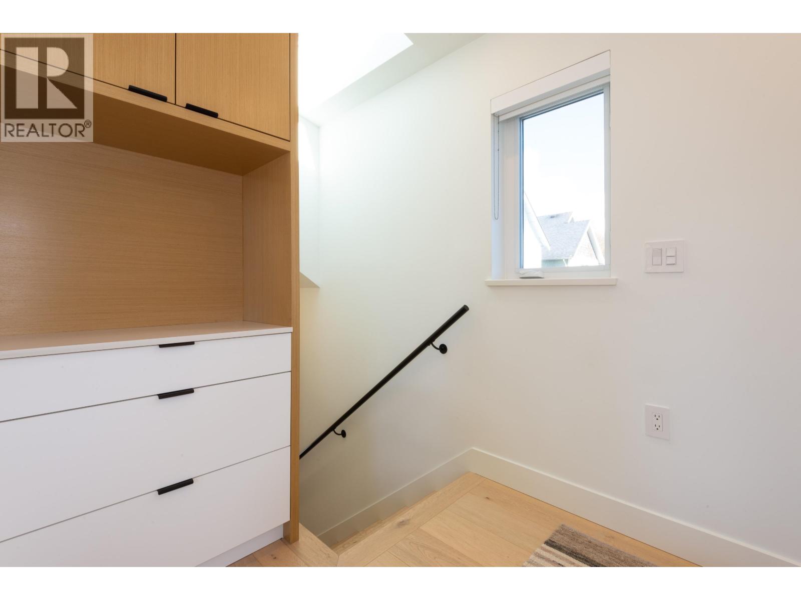 1346 E 11th Avenue, Vancouver, British Columbia  V5N 1Y5 - Photo 17 - R3118115