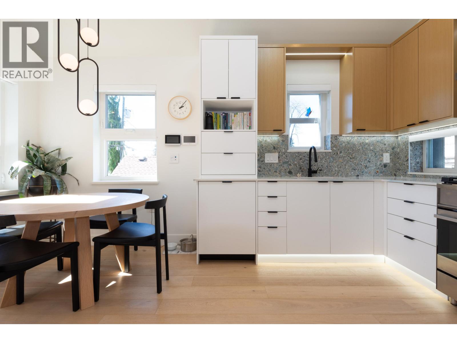 1346 E 11th Avenue, Vancouver, British Columbia  V5N 1Y5 - Photo 9 - R3118115