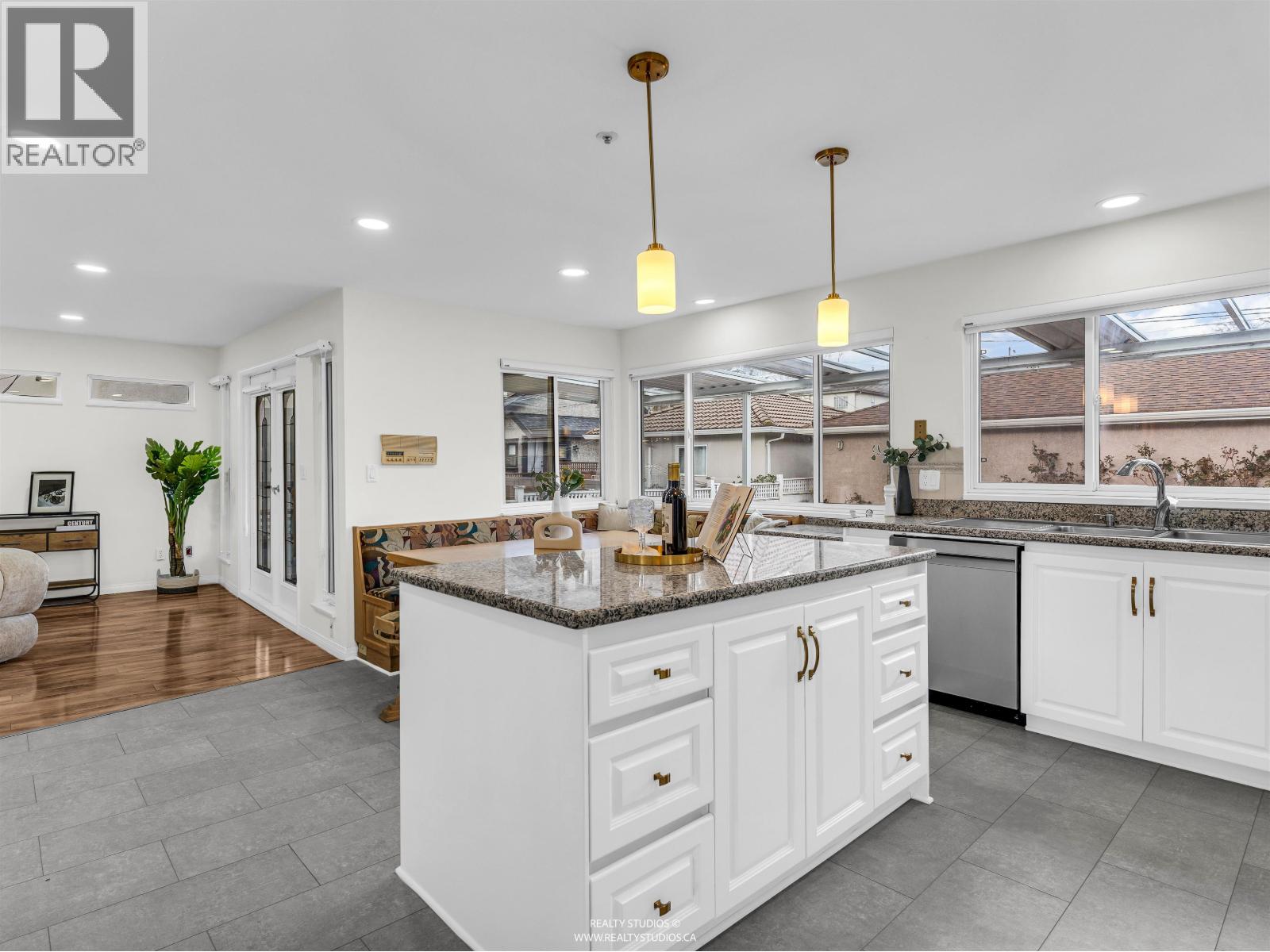 47 E 50th Avenue, Vancouver, British Columbia  V5X 1A1 - Photo 10 - R3118141