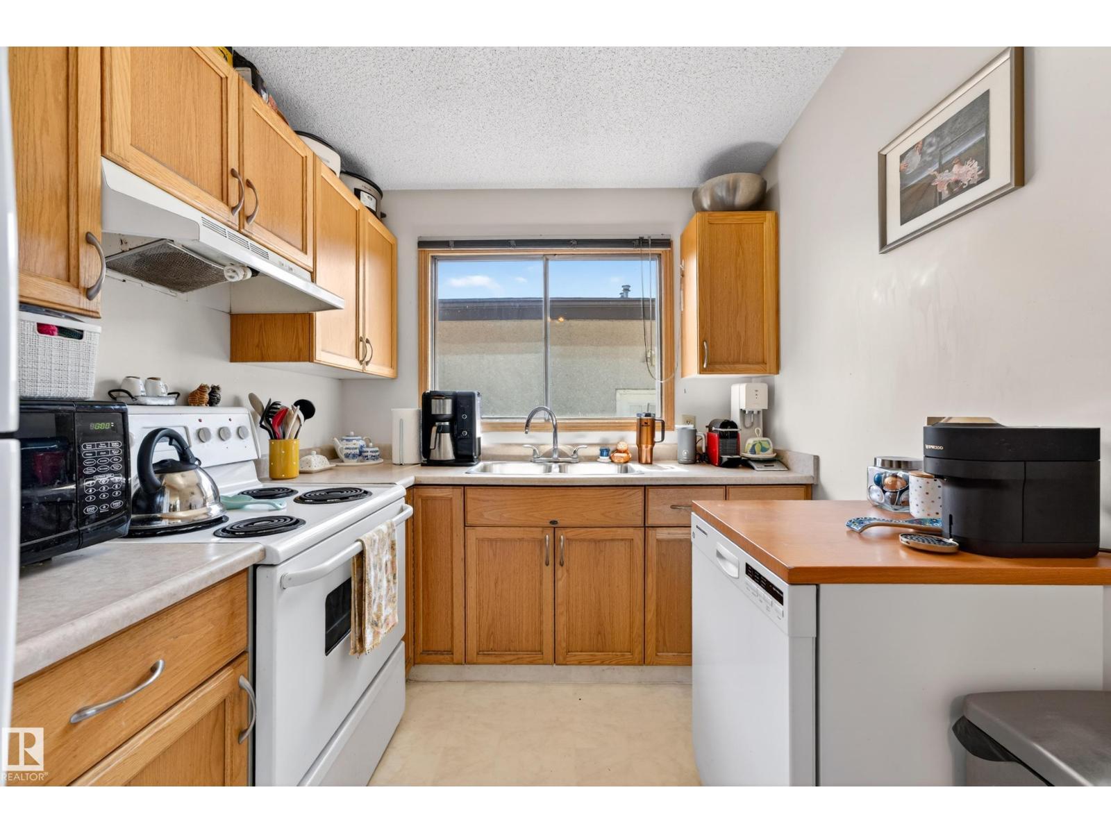 6027 6029 105 St Nw, Edmonton, Alberta  T6H 2N3 - Photo 27 - E4485038
