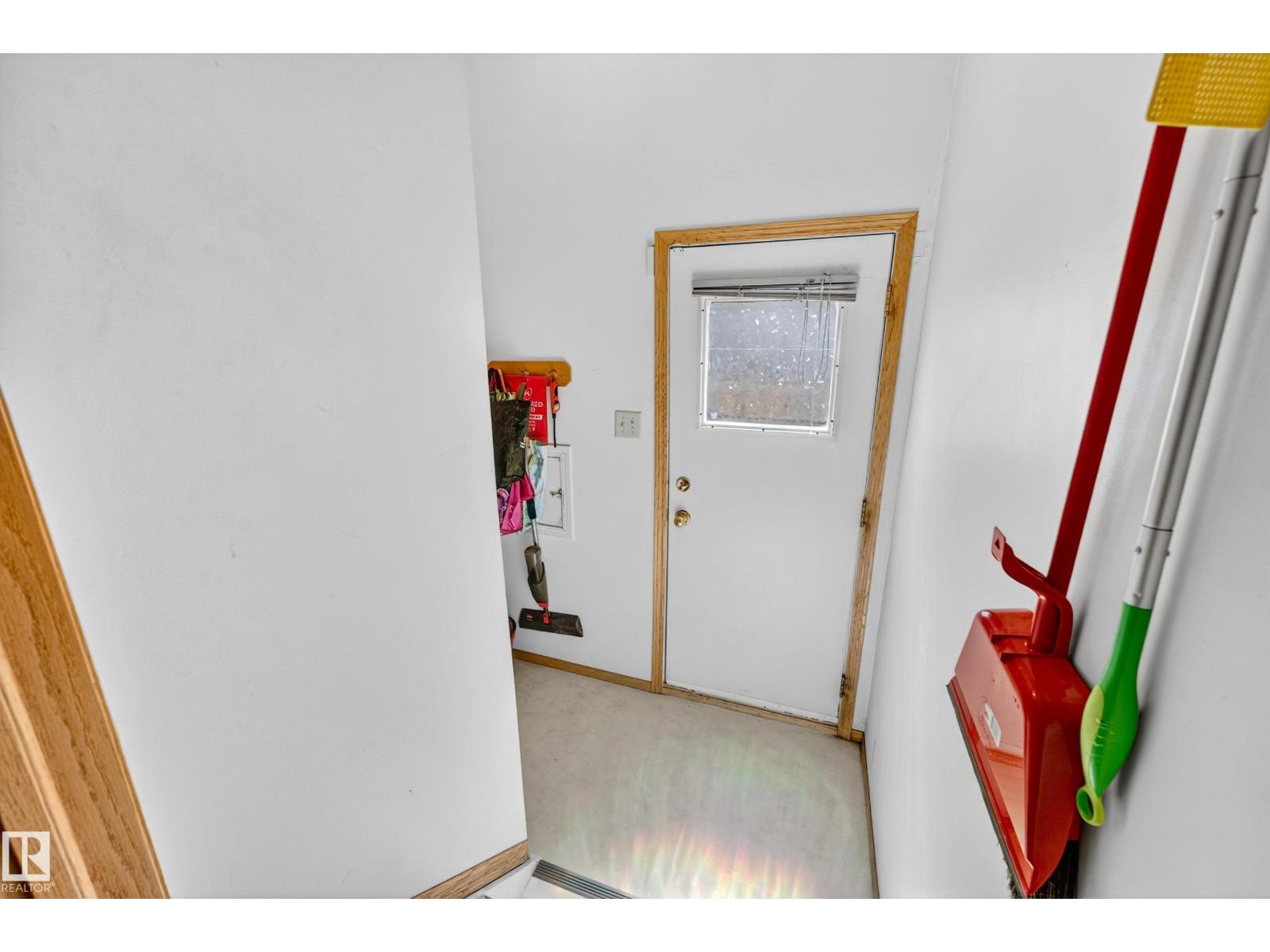 6027 6029 105 St Nw, Edmonton, Alberta  T6H 2N3 - Photo 31 - E4485038