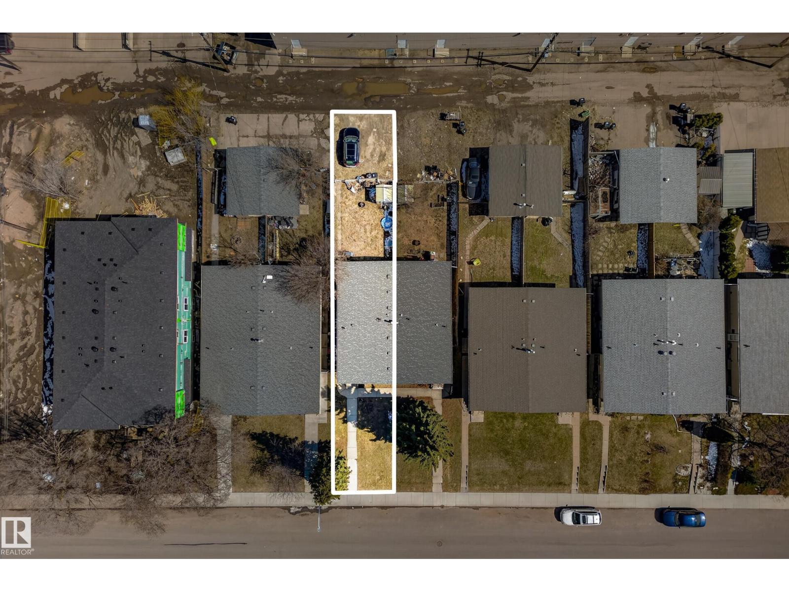 6027 6029 105 St Nw, Edmonton, Alberta  T6H 2N3 - Photo 4 - E4485038