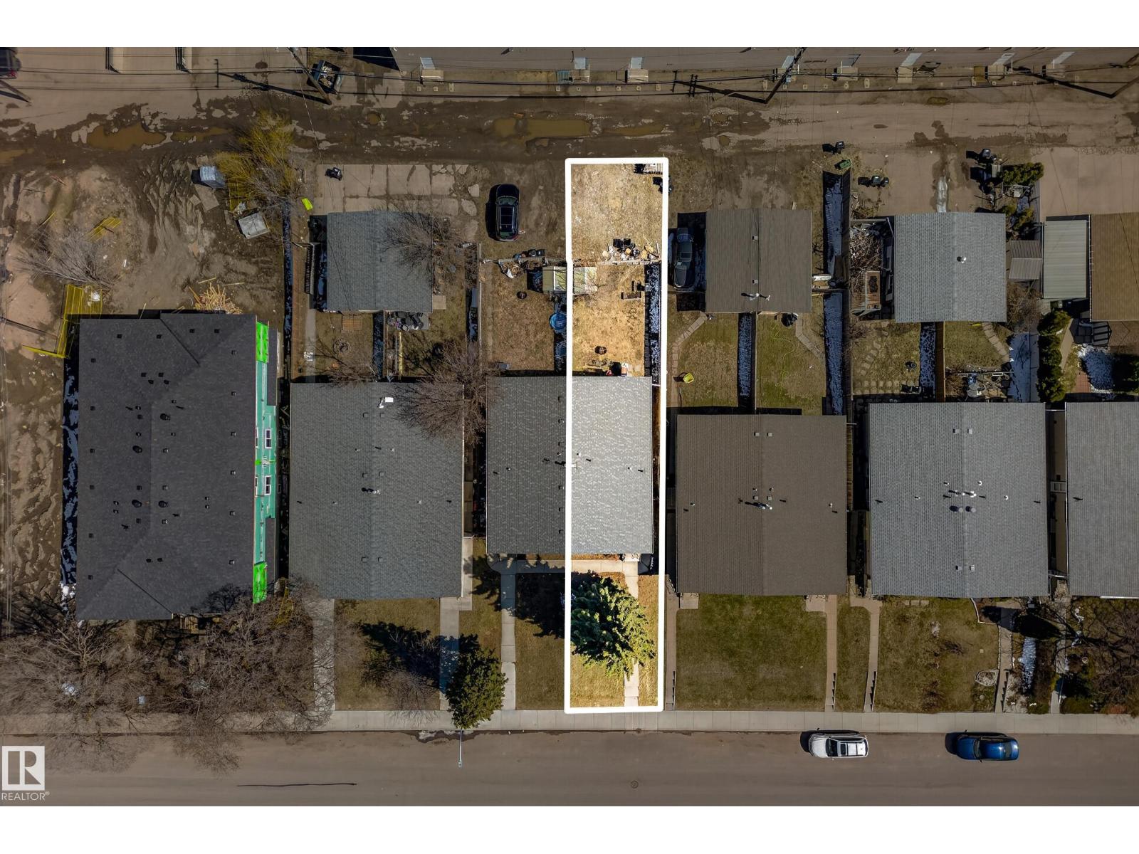 6027 6029 105 St Nw, Edmonton, Alberta  T6H 2N3 - Photo 5 - E4485038