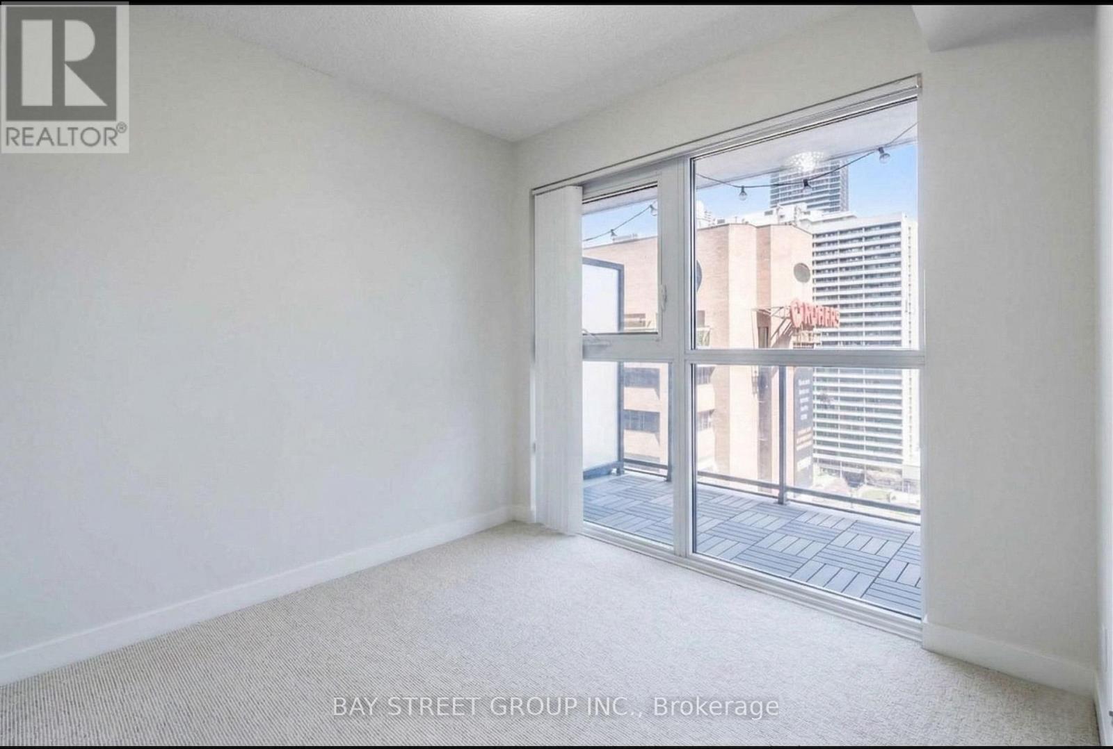 1502 - 28 Ted Rogers Way, Toronto, Ontario  M4Y 2J4 - Photo 4 - C13066030
