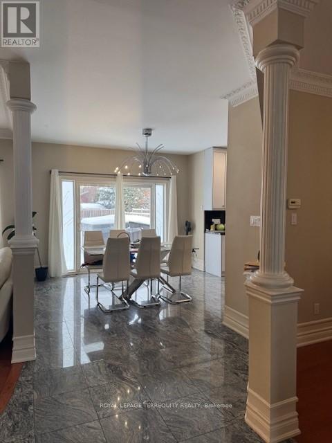 78 Yongehurst Road, Richmond Hill, Ontario  L4C 3T2 - Photo 9 - N12778370