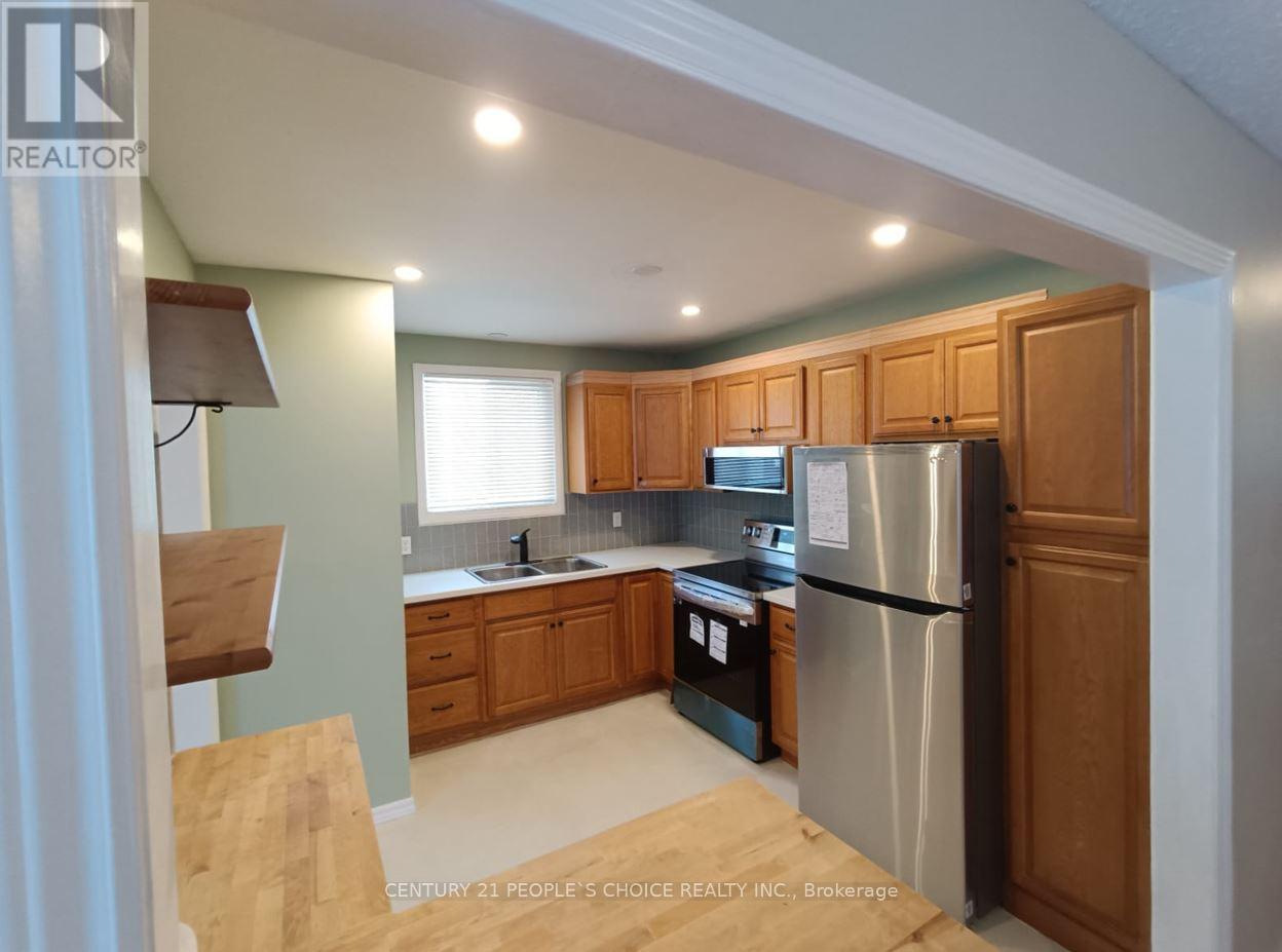 Upper - 6938 Warden Avenue, Niagara Falls, Ontario  L2G 5P3 - Photo 11 - X13066050