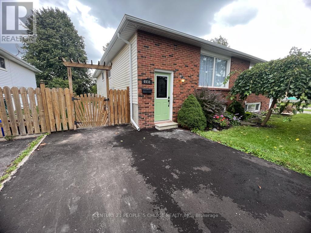 Upper - 6938 Warden Avenue, Niagara Falls, Ontario  L2G 5P3 - Photo 3 - X13066050
