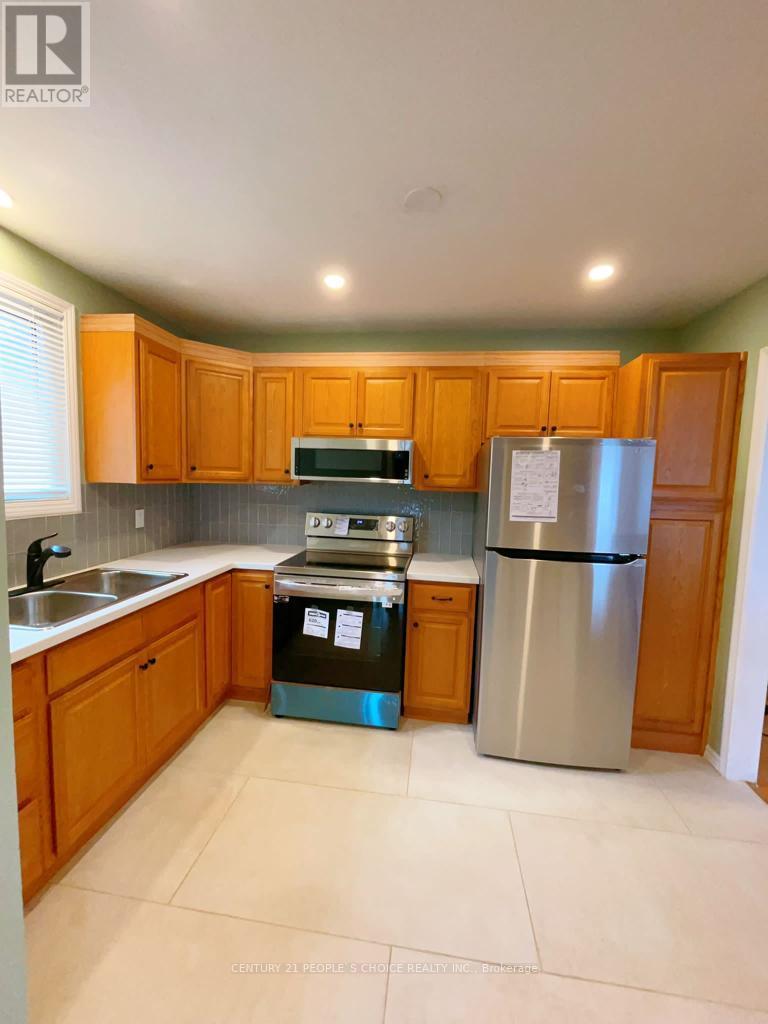 Upper - 6938 Warden Avenue, Niagara Falls, Ontario  L2G 5P3 - Photo 9 - X13066050