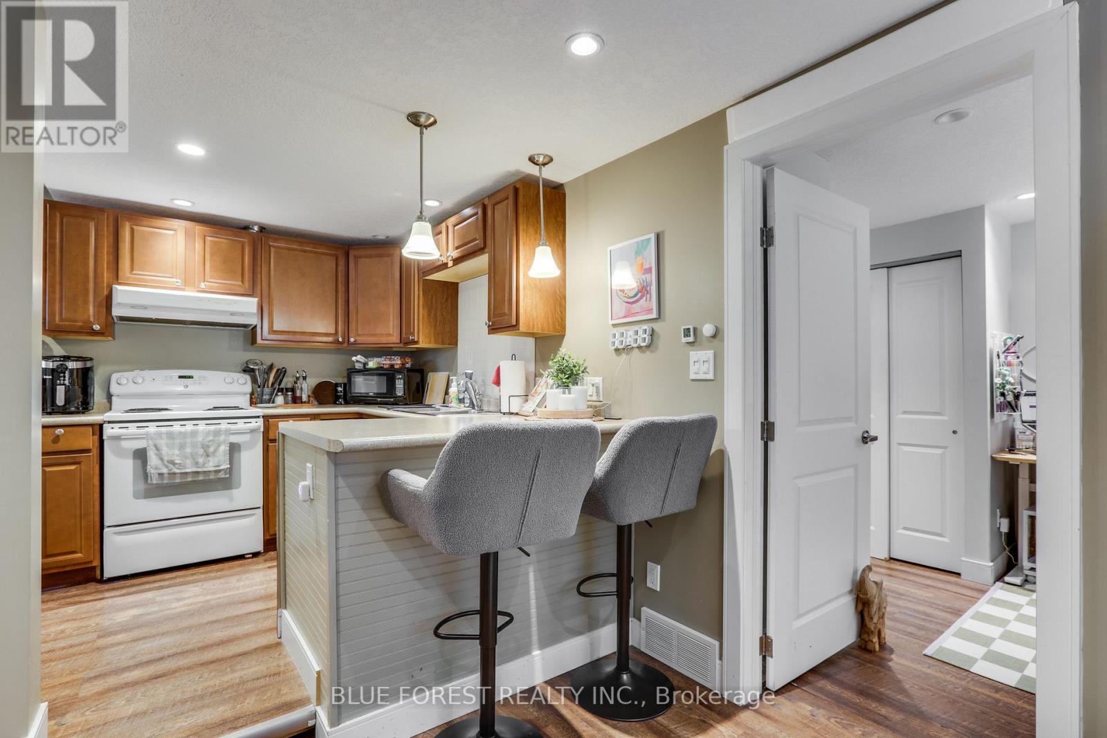 17 Mcdonald Avenue, London North, Ontario  N6G 1A9 - Photo 14 - X12836012