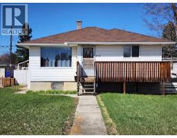 422 21 Street S, Lethbridge, Alberta