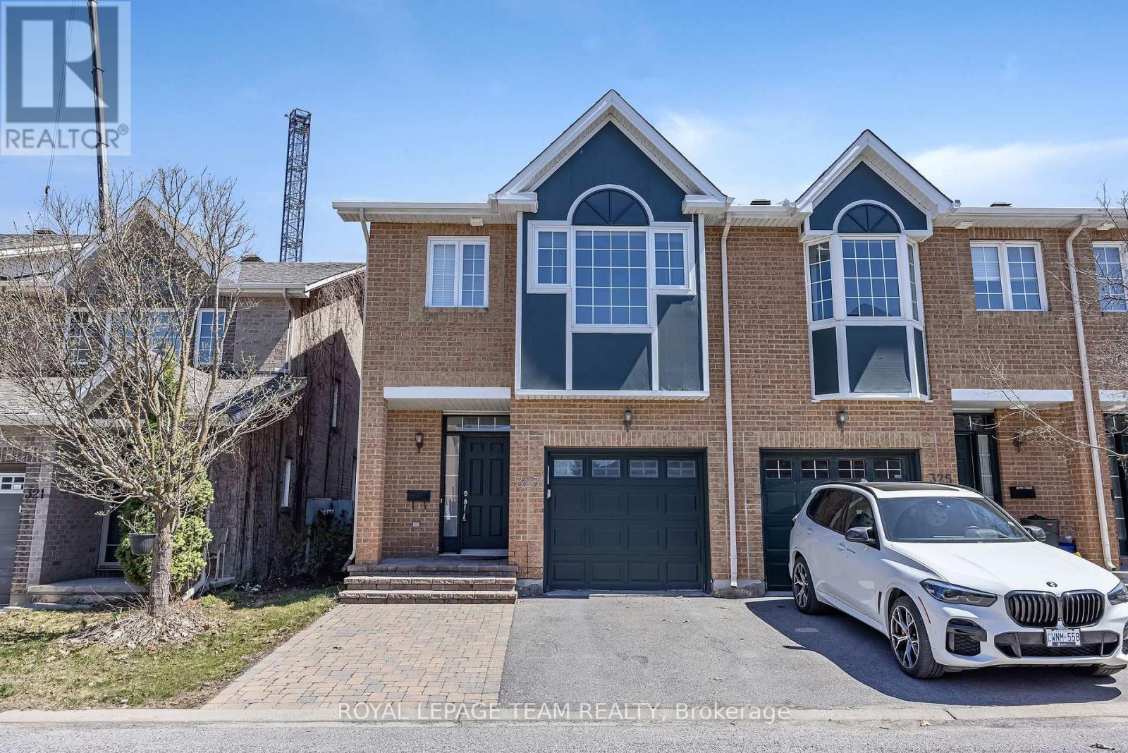 323 FREEDOM PRIVATE, Ottawa, Ontario