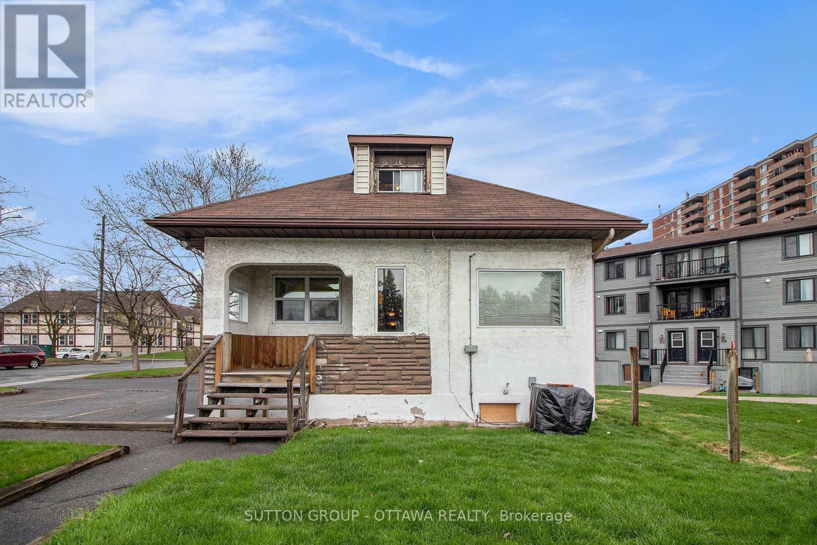 397 MONTREAL ROAD, Ottawa, Ontario