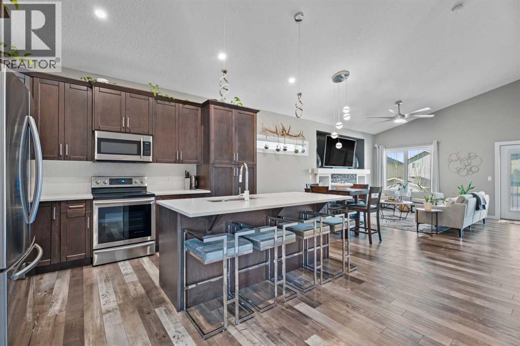 6 Drake Landing Grove, Okotoks, Alberta  T1S 0P6 - Photo 8 - A2306180