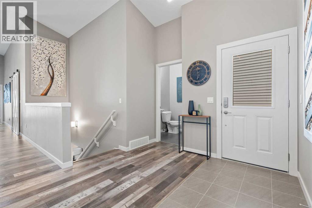 6 Drake Landing Grove, Okotoks, Alberta  T1S 0P6 - Photo 4 - A2306180