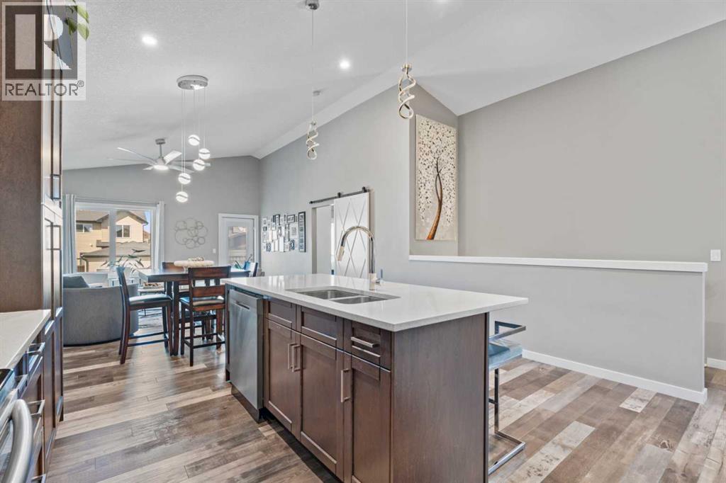 6 Drake Landing Grove, Okotoks, Alberta  T1S 0P6 - Photo 13 - A2306180